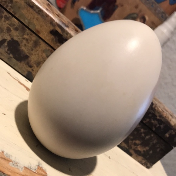 Handpainted Bride W/ Veil Bouquet Glittery Decor - Picture 6 of 11